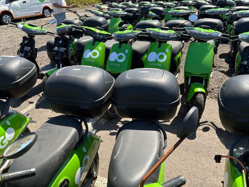 Super SOCO CUx electric fixer upper and salvage scooters (20x)