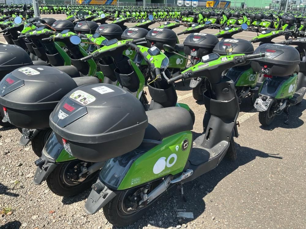Super SOCO CUx electric fixer upper and salvage scooters (20x)