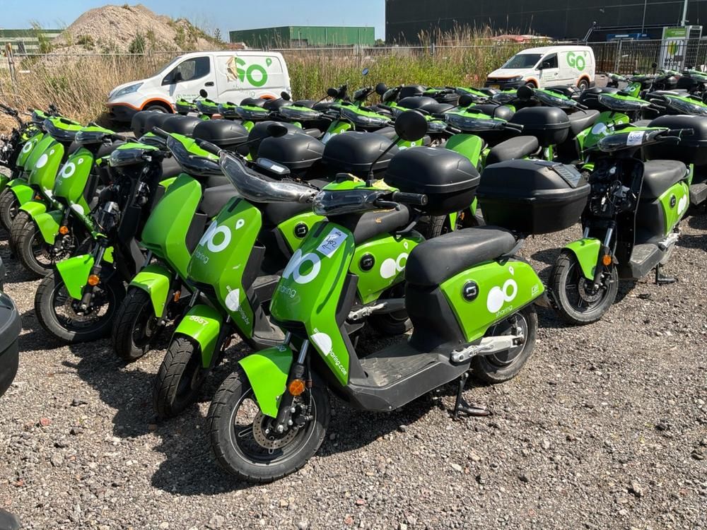 Super SOCO CUx electric fixer upper and salvage scooters (20x)