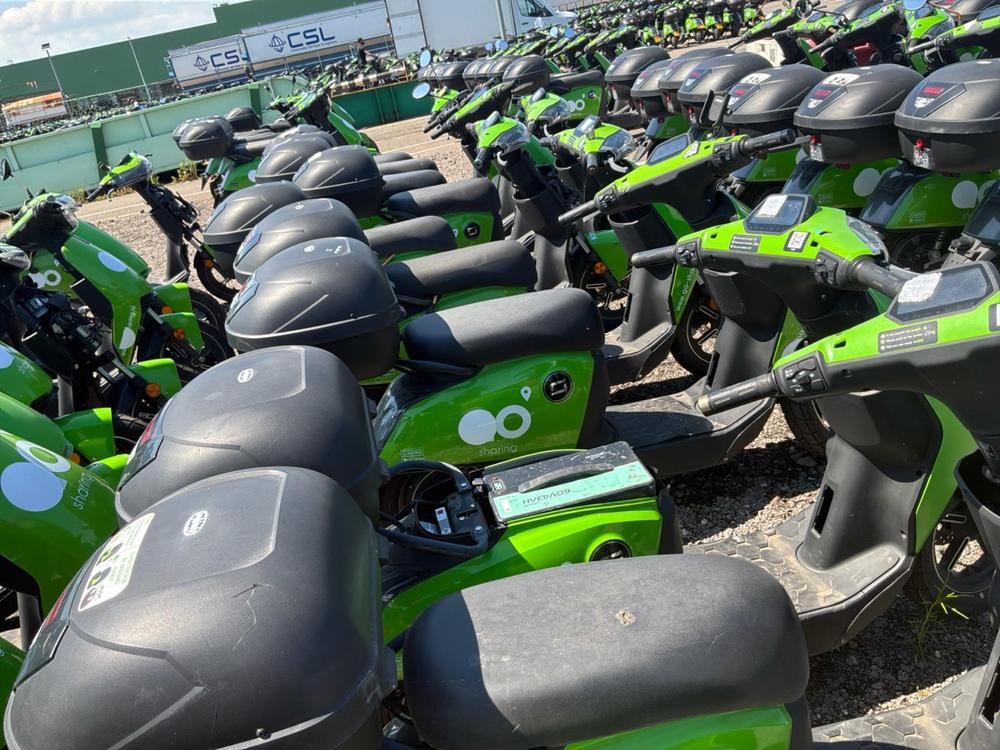 Super SOCO CUx electric fixer upper and salvage scooters (20x)