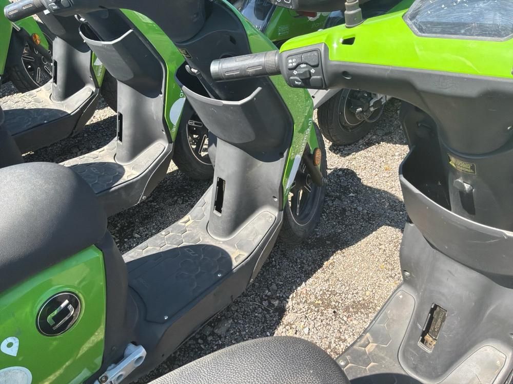 Super SOCO CUx electric fixer upper and salvage scooters (20x)