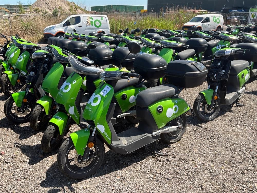 Super SOCO CUx electric fixer upper and salvage scooters (20x)