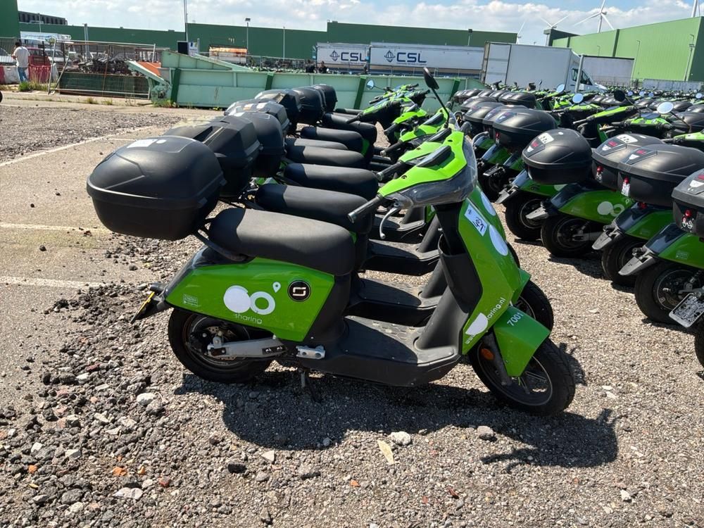 Super SOCO CUx electric fixer upper and salvage scooters (20x)