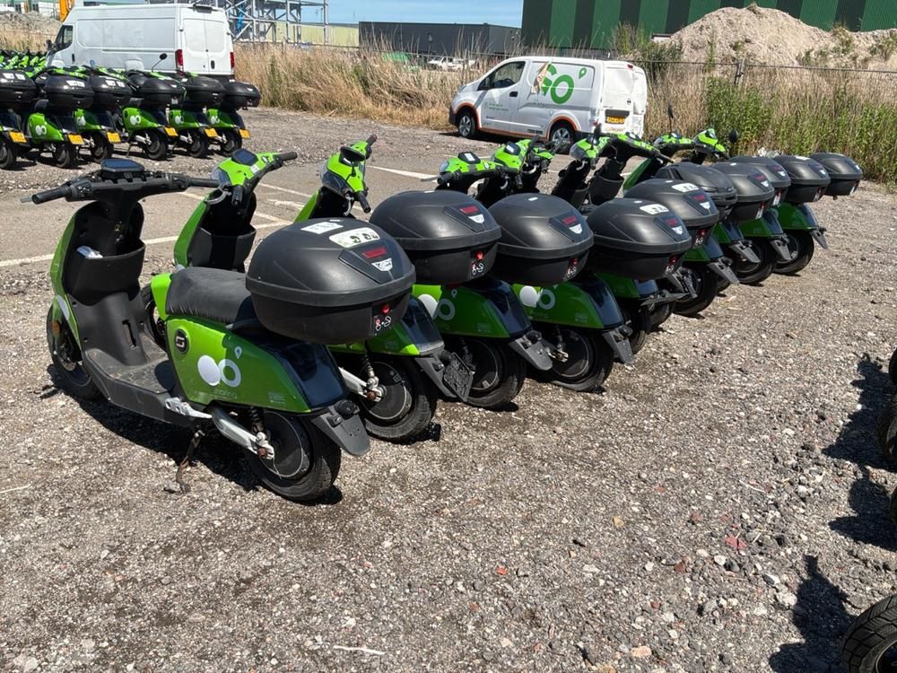 Super SOCO CUx electric fixer upper and salvage scooters (20x)