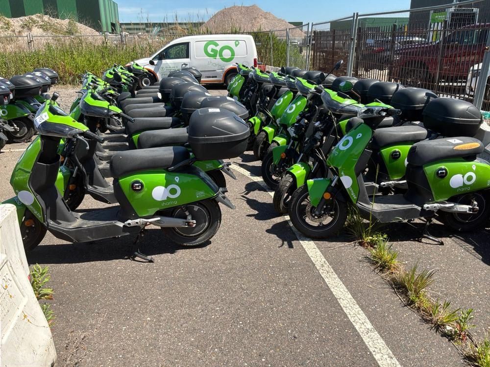Super SOCO CUx electric fixer upper and salvage scooters (20x)