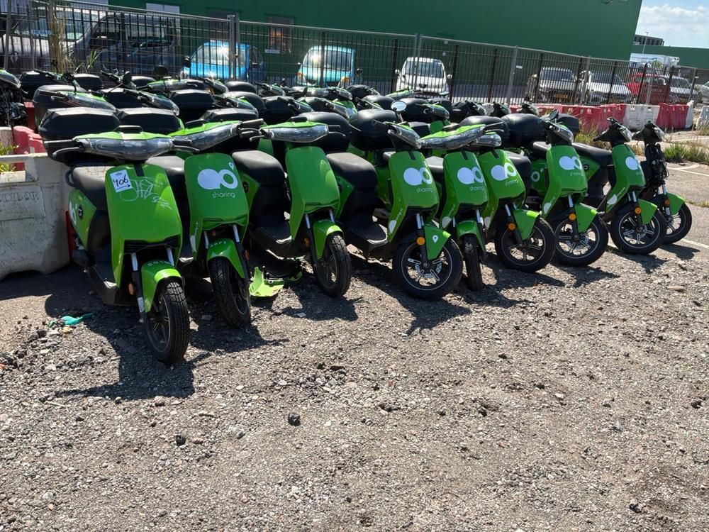 Super SOCO CUx electric fixer upper and salvage scooters (20x)