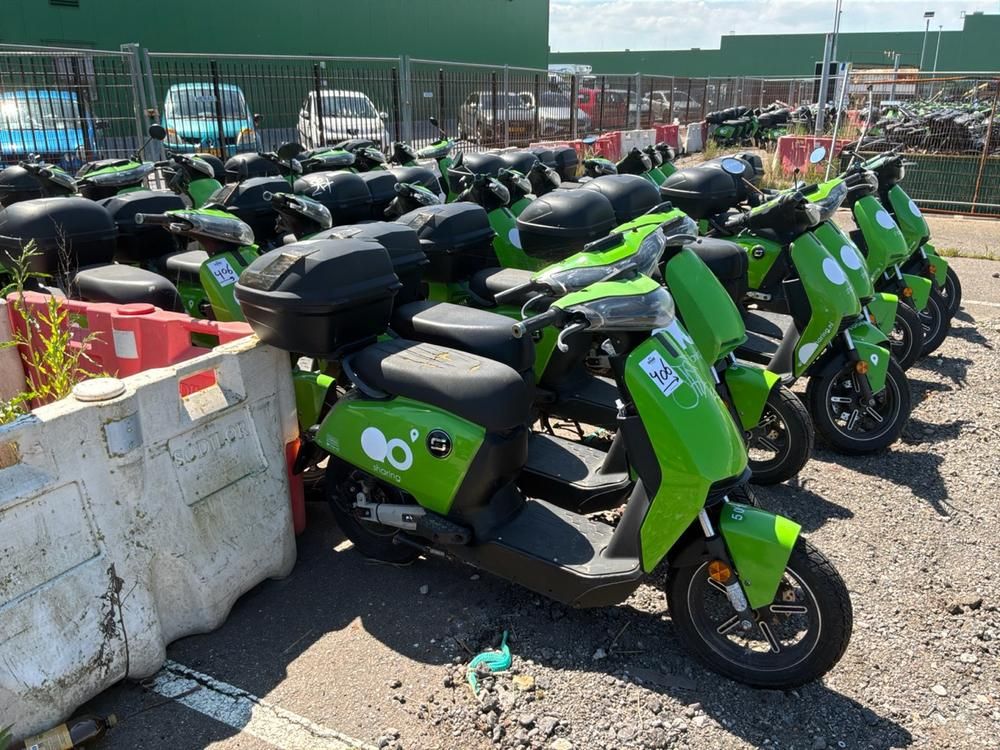 Super SOCO CUx electric fixer upper and salvage scooters (20x)