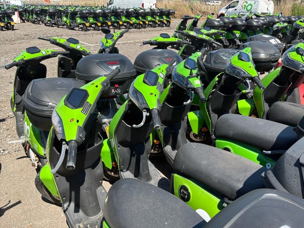 Super SOCO CUx electric fixer upper and salvage scooters (20x)