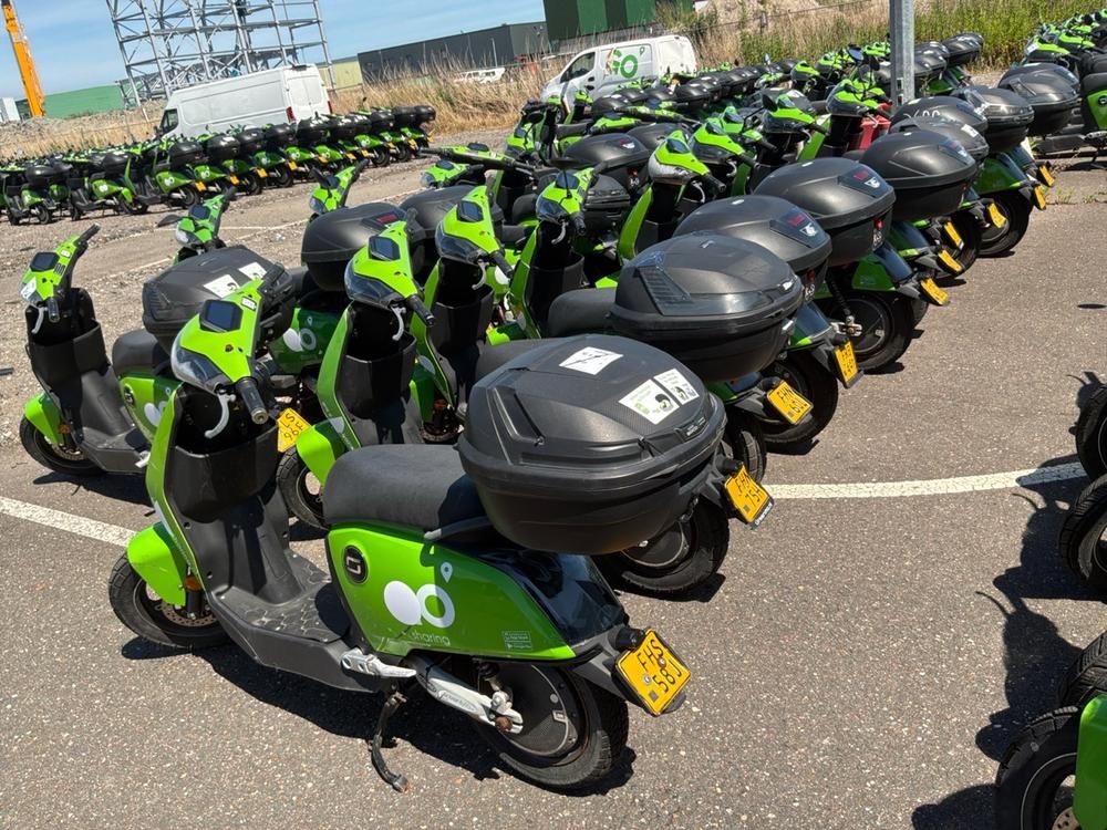 Super SOCO CUx electric fixer upper and salvage scooters (20x)