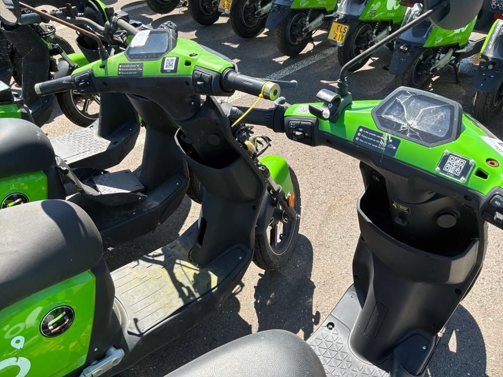 Super SOCO CUx electric salvage scooters (10x)
