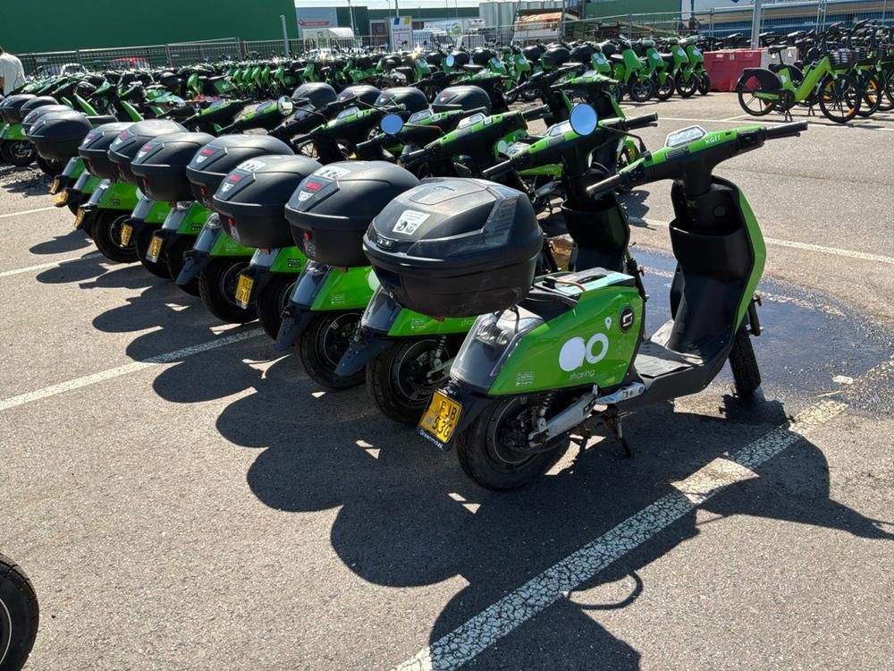 Super SOCO CUx electric salvage scooters (10x)