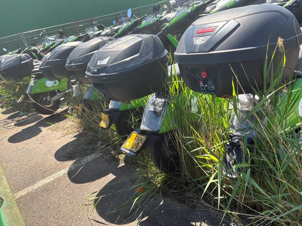 Super SOCO CUx electric fixer upper scooters (5x)