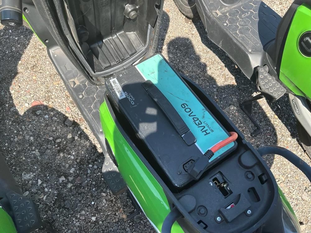 Super SOCO CUx electric fixer upper scooters (5x)