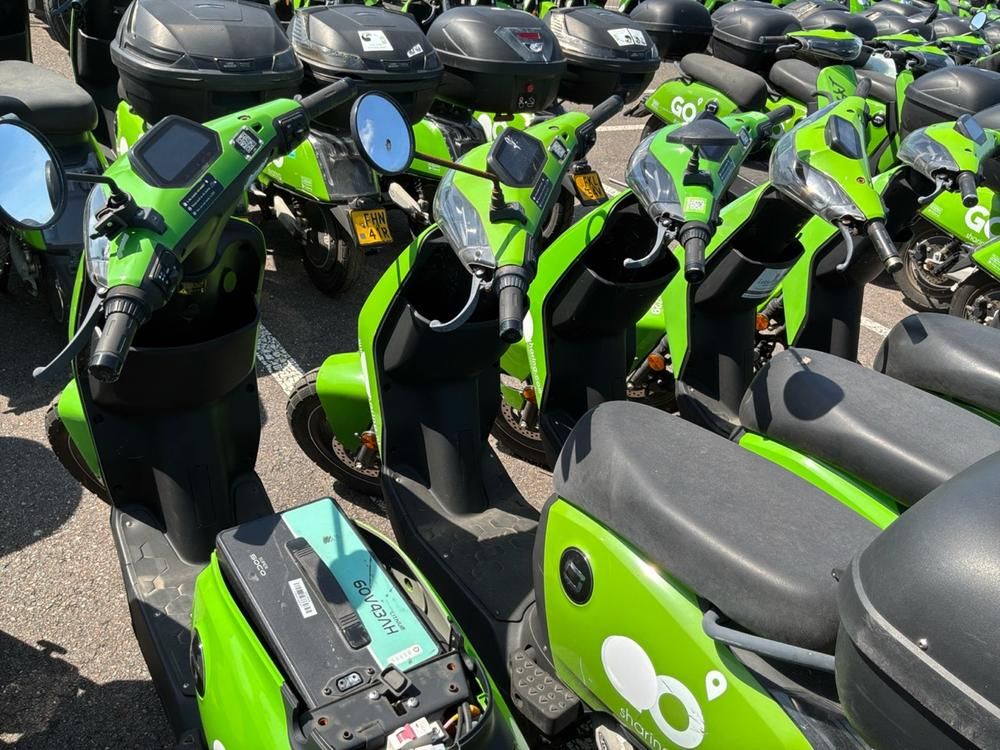 Super SOCO CUx electric fixer upper scooters (10x)