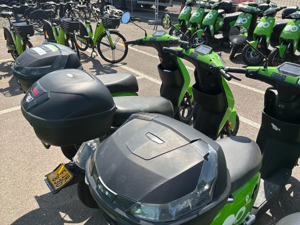 Super SOCO CUx electric fixer upper scooters (10x)
