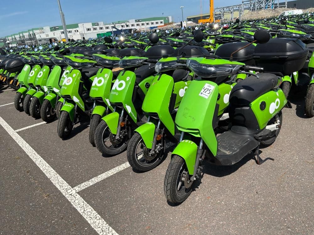 Super SOCO CUx electric fixer upper scooters (10x)