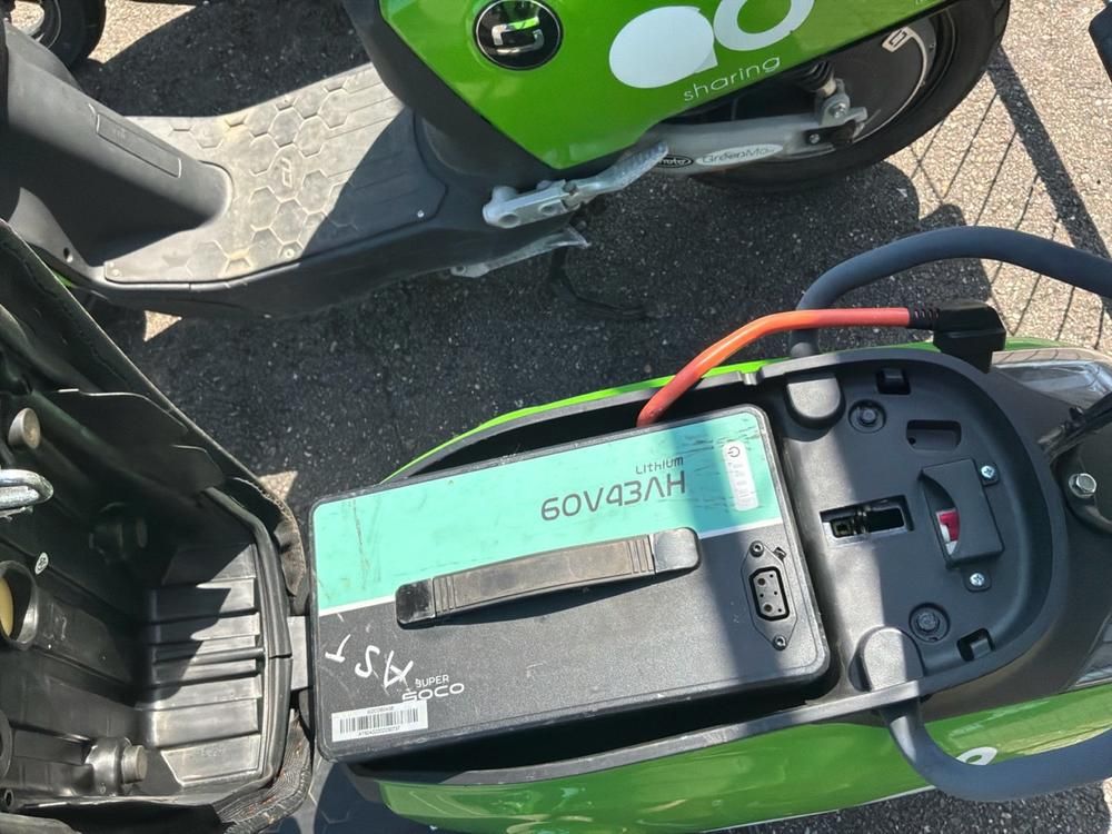Super SOCO CUx electric fixer upper scooters (10x)