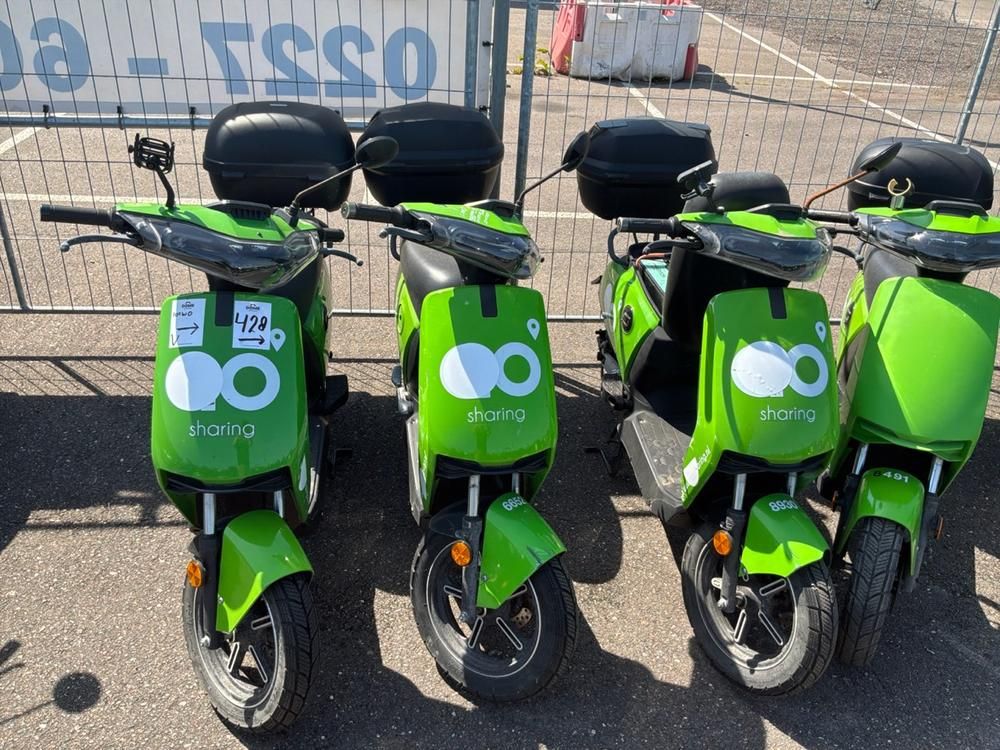 Super SOCO CUx electric fixer upper scooters (10x)