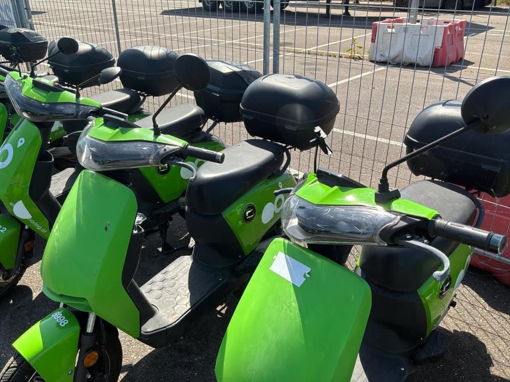 Super SOCO CUx electric fixer upper scooters (10x)