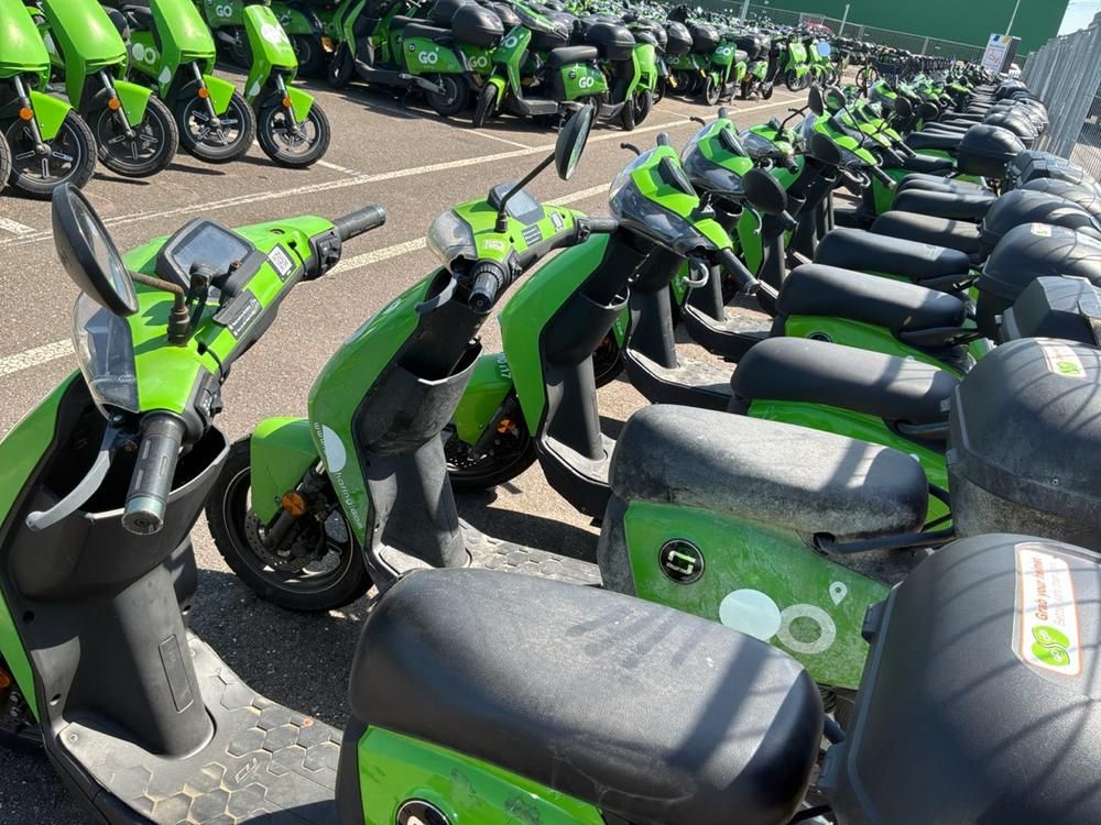 Super SOCO CUx electric fixer upper scooters (10x)