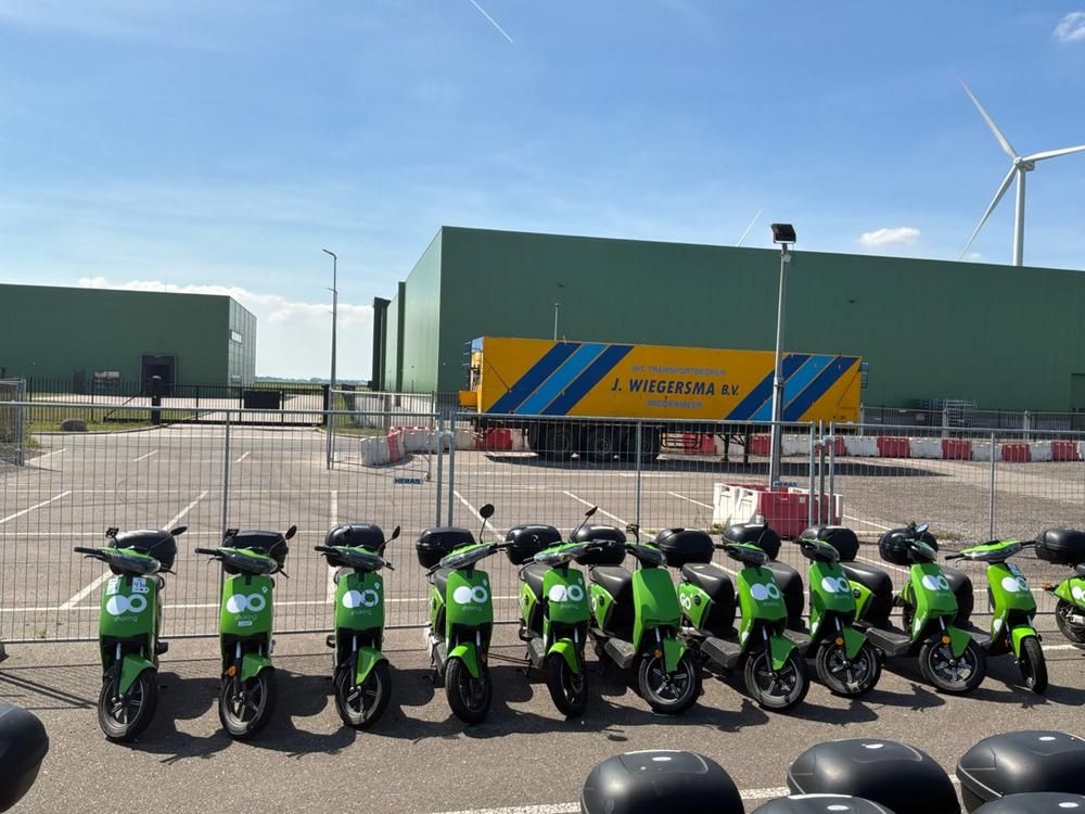 Super SOCO CUx electric fixer upper scooters (10x)