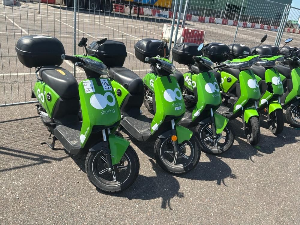 Super SOCO CUx electric fixer upper scooters (10x)