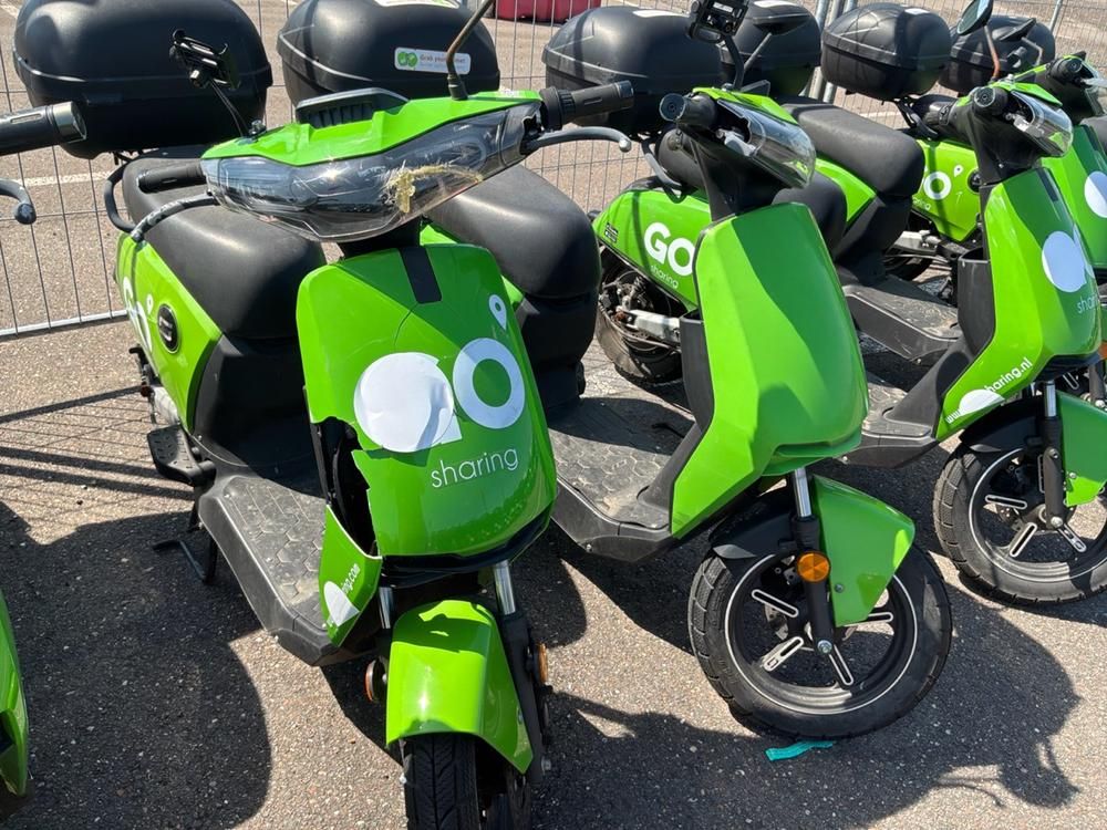 Super SOCO CUx electric fixer upper scooters (10x)