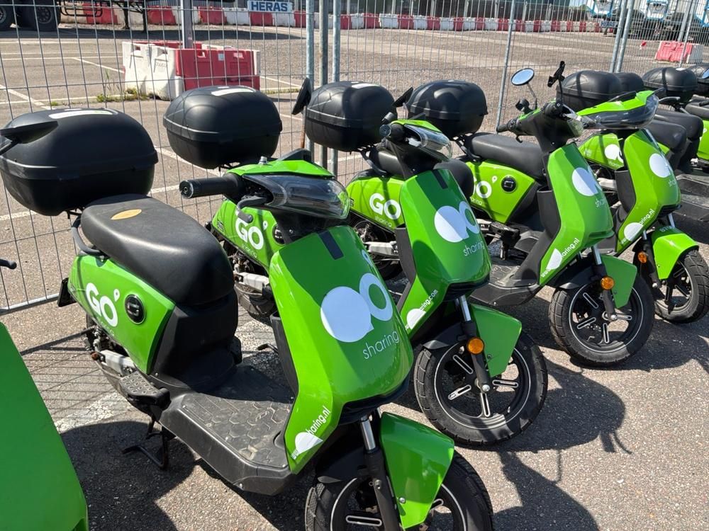 Super SOCO CUx electric fixer upper scooters (10x)
