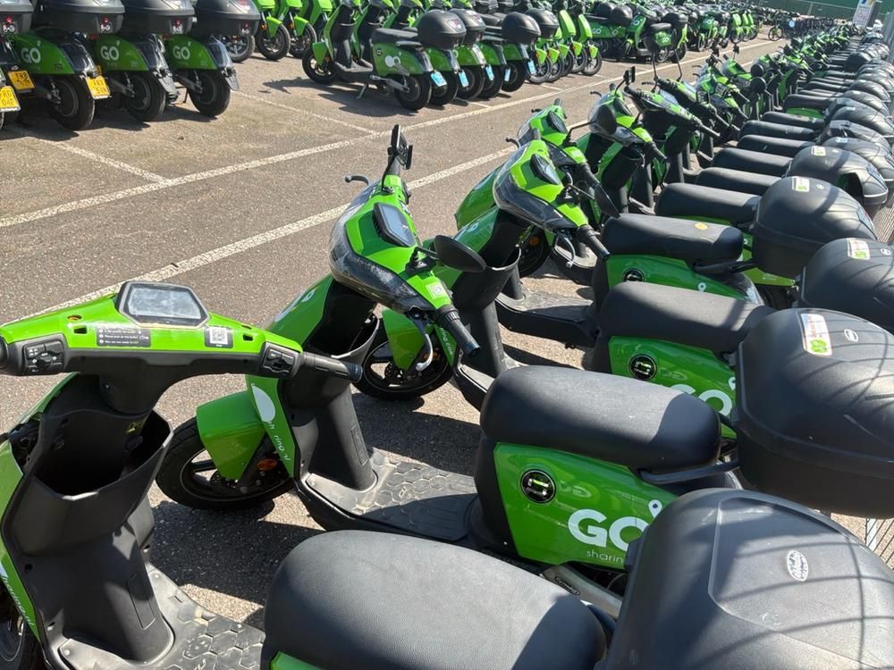 Super SOCO CUx electric fixer upper scooters (10x)