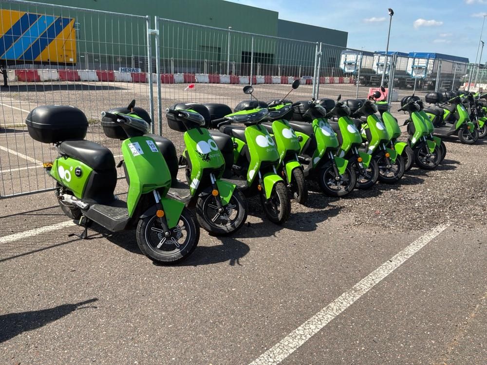 Super SOCO CUx electric fixer upper scooters (10x)