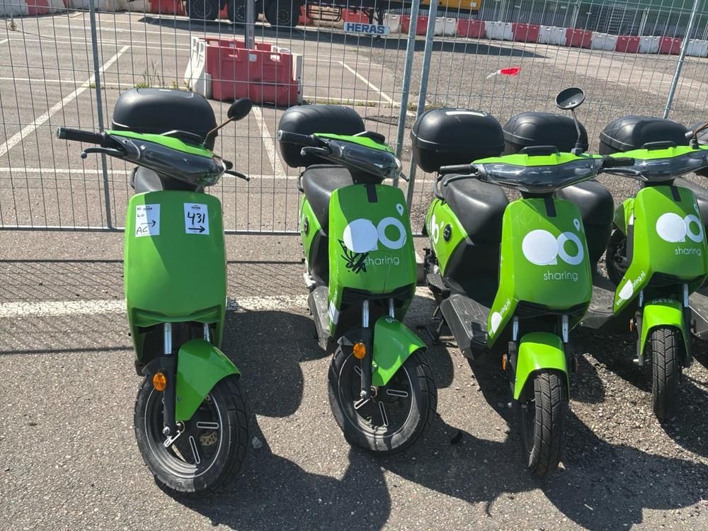 Super SOCO CUx electric fixer upper scooters (10x)