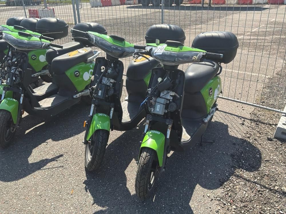 Super SOCO CUx electric salvage mopeds (10x)