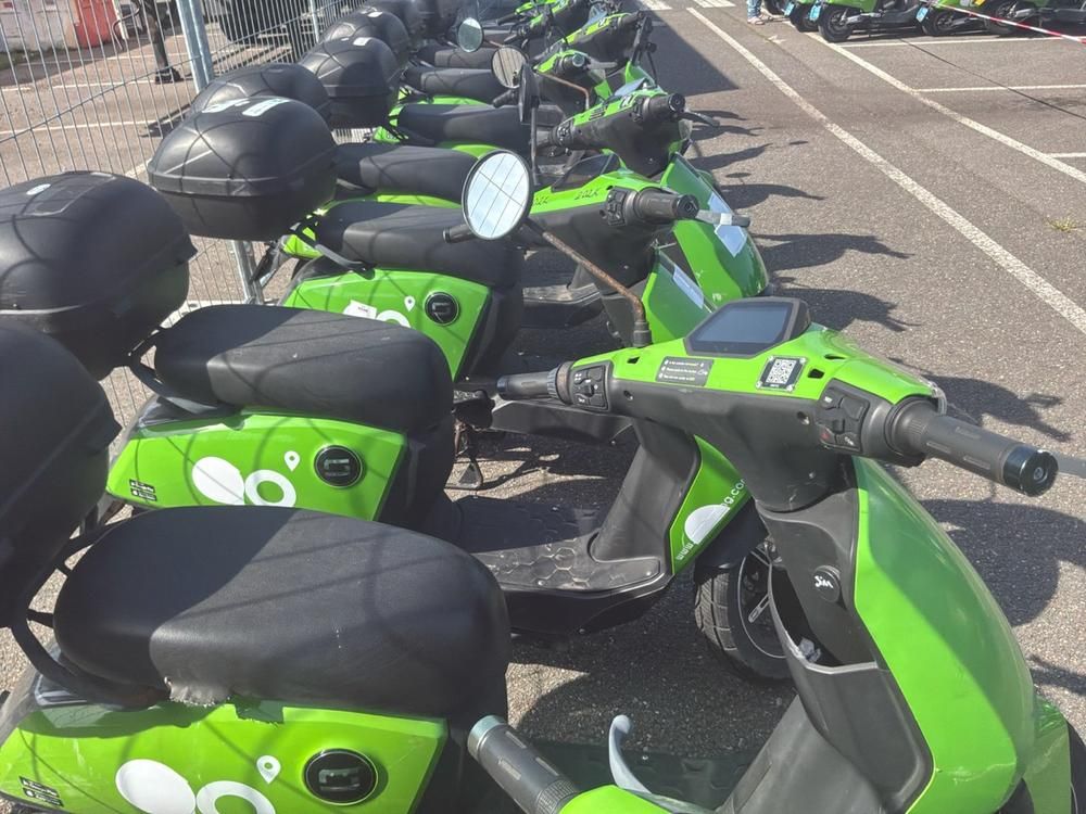 Super SOCO CUx electric fixer upper scooters (10x)