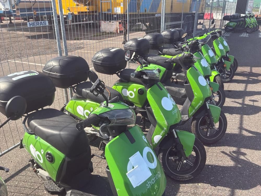 Super SOCO CUx electric fixer upper scooters (10x)