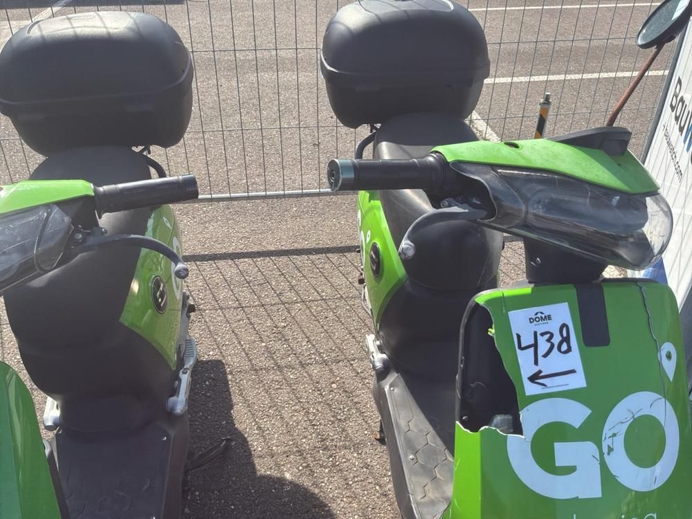 Super SOCO CUx electric fixer upper scooters (10x)