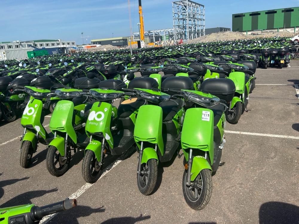 Super SOCO CUx electric fixer upper scooters (15x)