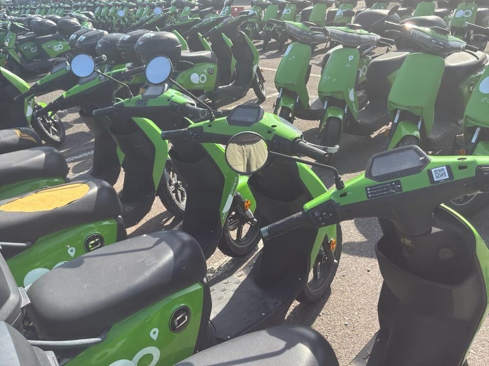 Super SOCO CUx electric fixer upper scooters (15x)