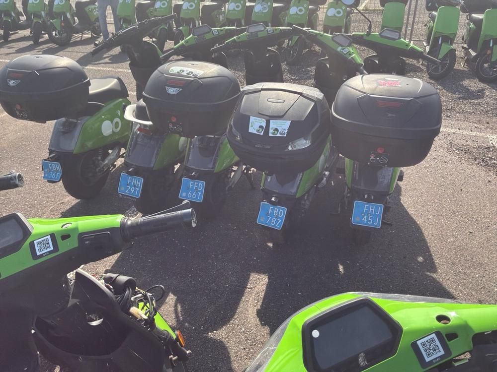 Super SOCO CUx electric salvage mopeds (10x)