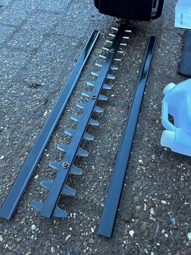 Hotoka Petrol Hedge Trimmer