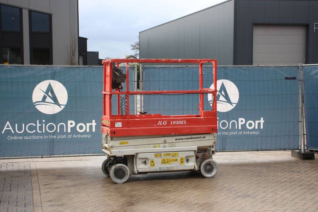Scissor lift JLG 1930ES Electric 7.72m 2015