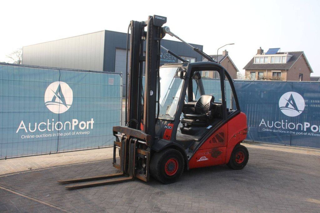 Linde H30D-01 Diesel Forklift 3000kg 7.0m 2012
