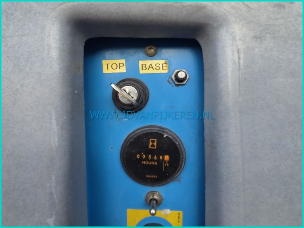 Genie GR-15 non marking + 6.5m werkhoogte + lader