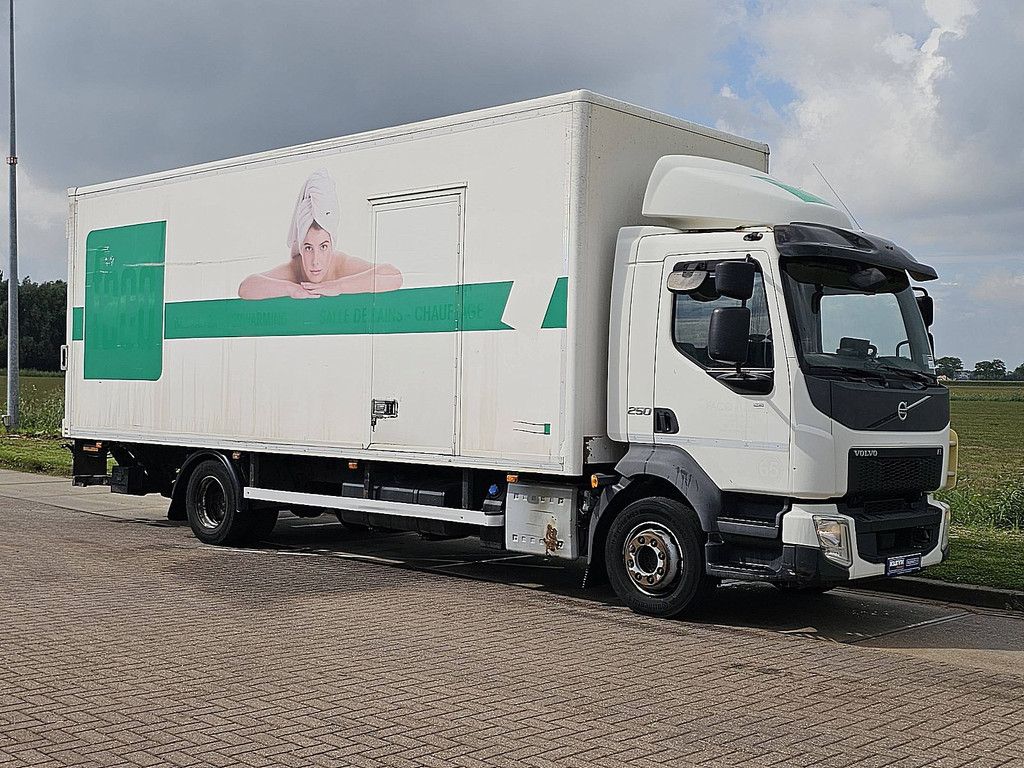 VOLVO FL 250.12