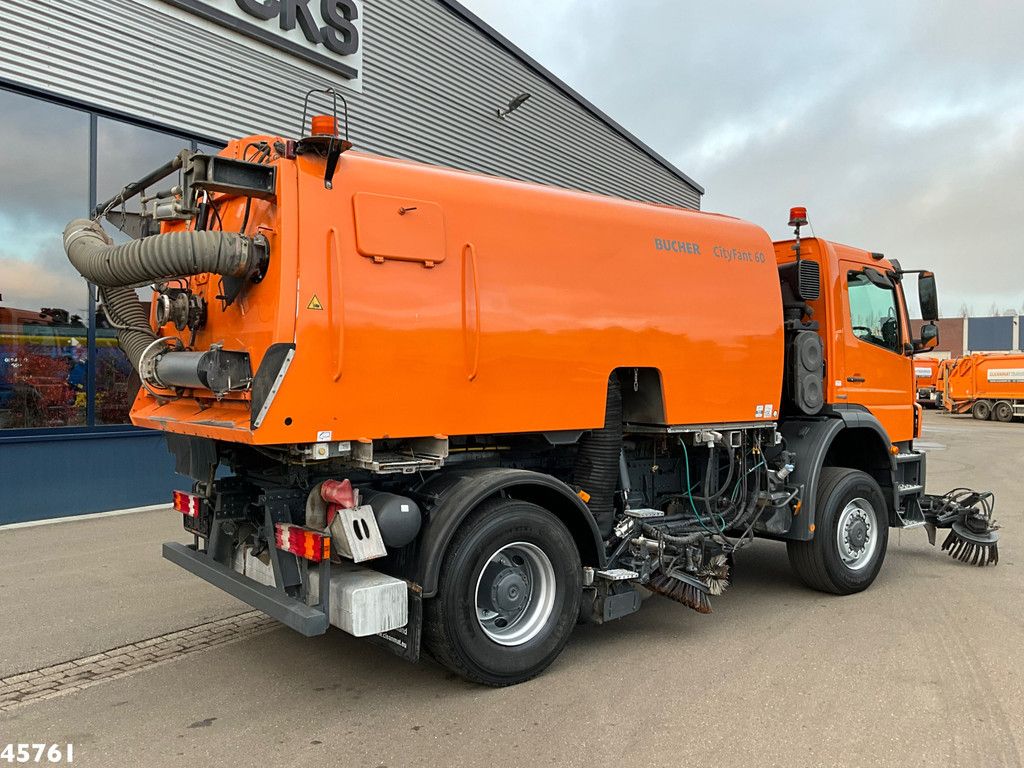 Mercedes-Benz Actros 1829 4x4 Bucher Cityfant 60 Links en rechts vegend