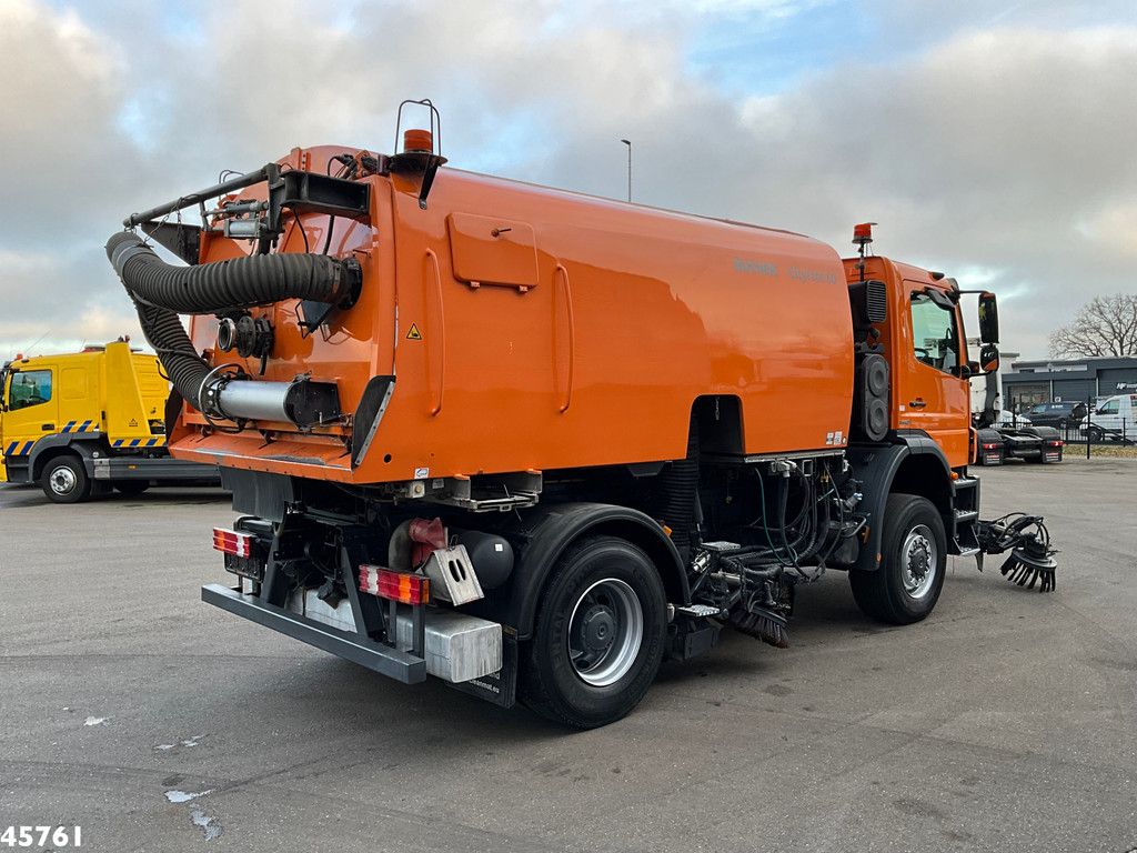 Mercedes-Benz Actros 1829 4x4 Bucher Cityfant 60 Links en rechts vegend