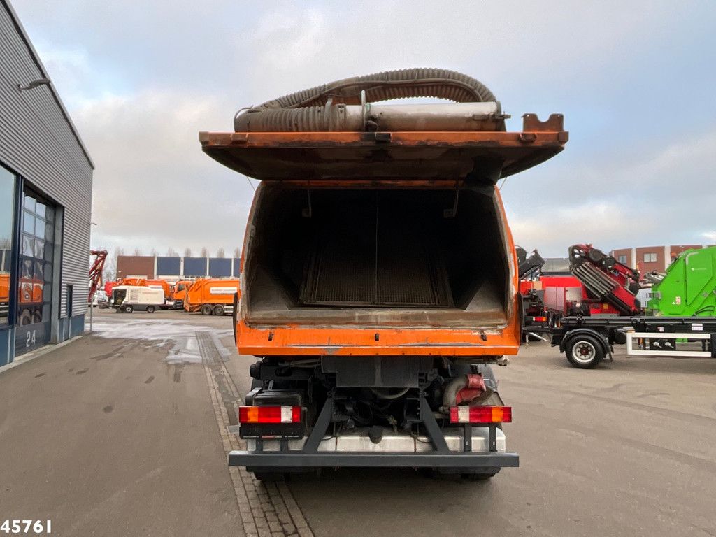 Mercedes-Benz Actros 1829 4x4 Bucher Cityfant 60 Links en rechts vegend