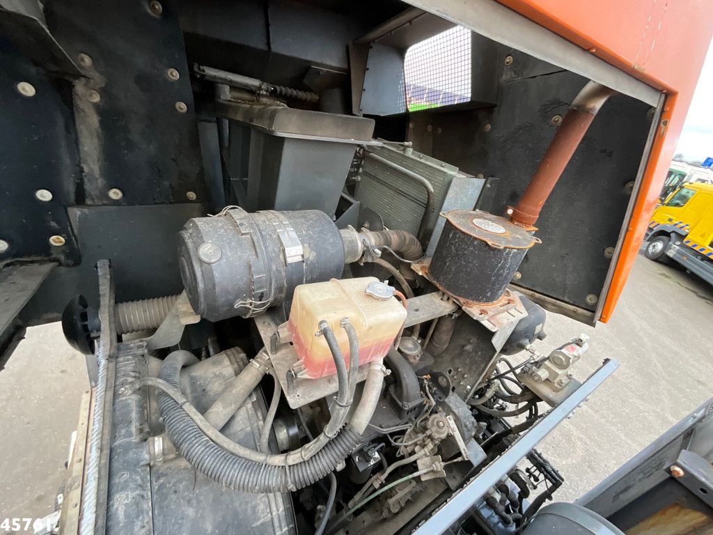 Mercedes-Benz Actros 1829 4x4 Bucher Cityfant 60 Links en rechts vegend