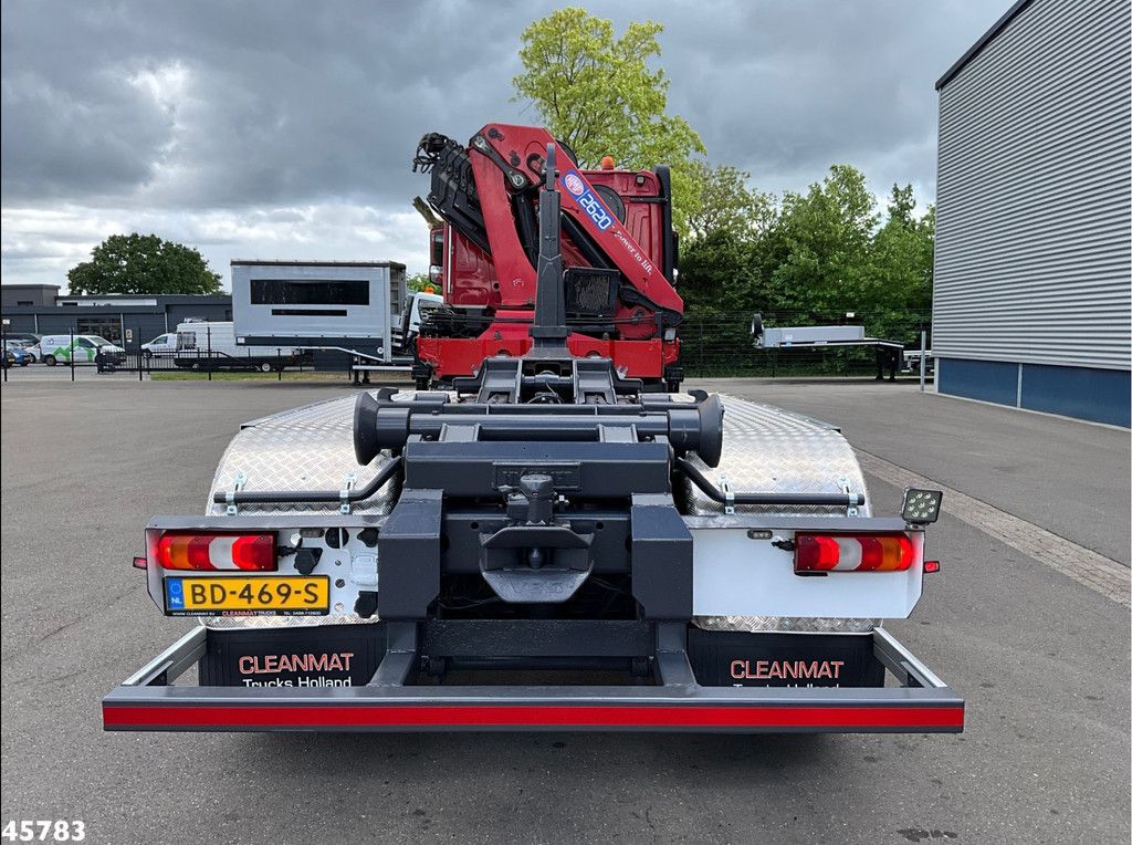 Mercedes-Benz Arocs 3251 8x4 Euro 6 HMF 26 Tonmeter laadkraan