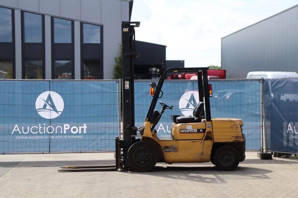Caterpillar DP30 Diesel Forklift 3000kg 5.0m 1997