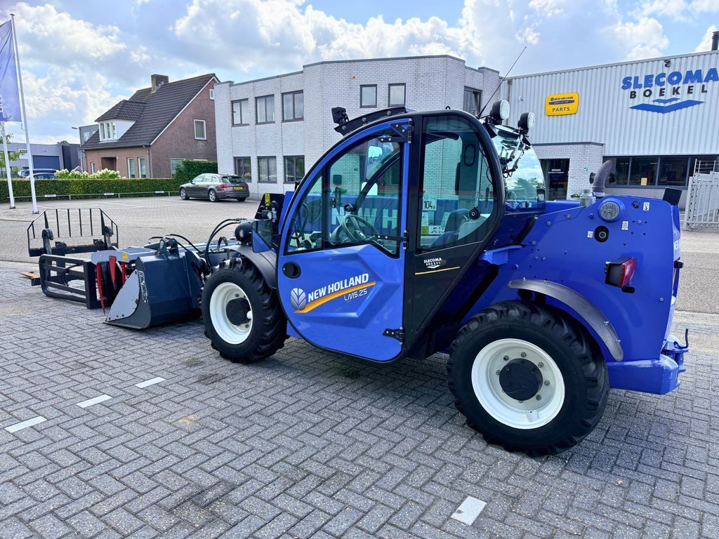 New Holland LM5.25 Verreiker